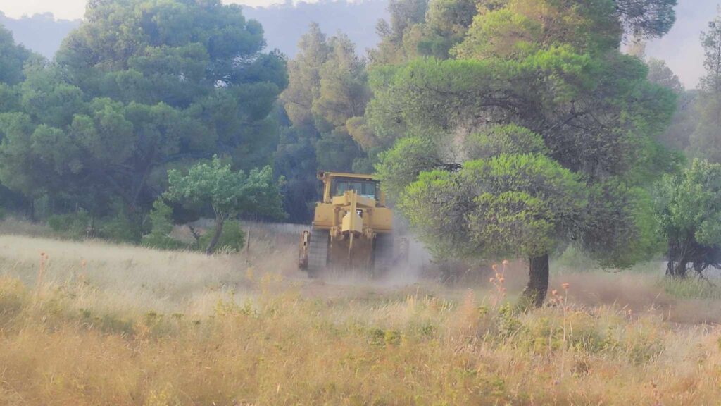 Φωτιά στο Λουτράκι: Προς την περιοχή των Ισθμίων μετακινείται το πύρινο μέτωπο – Αναζωπυρώσεις στο Πανόραμα (βίντεο)