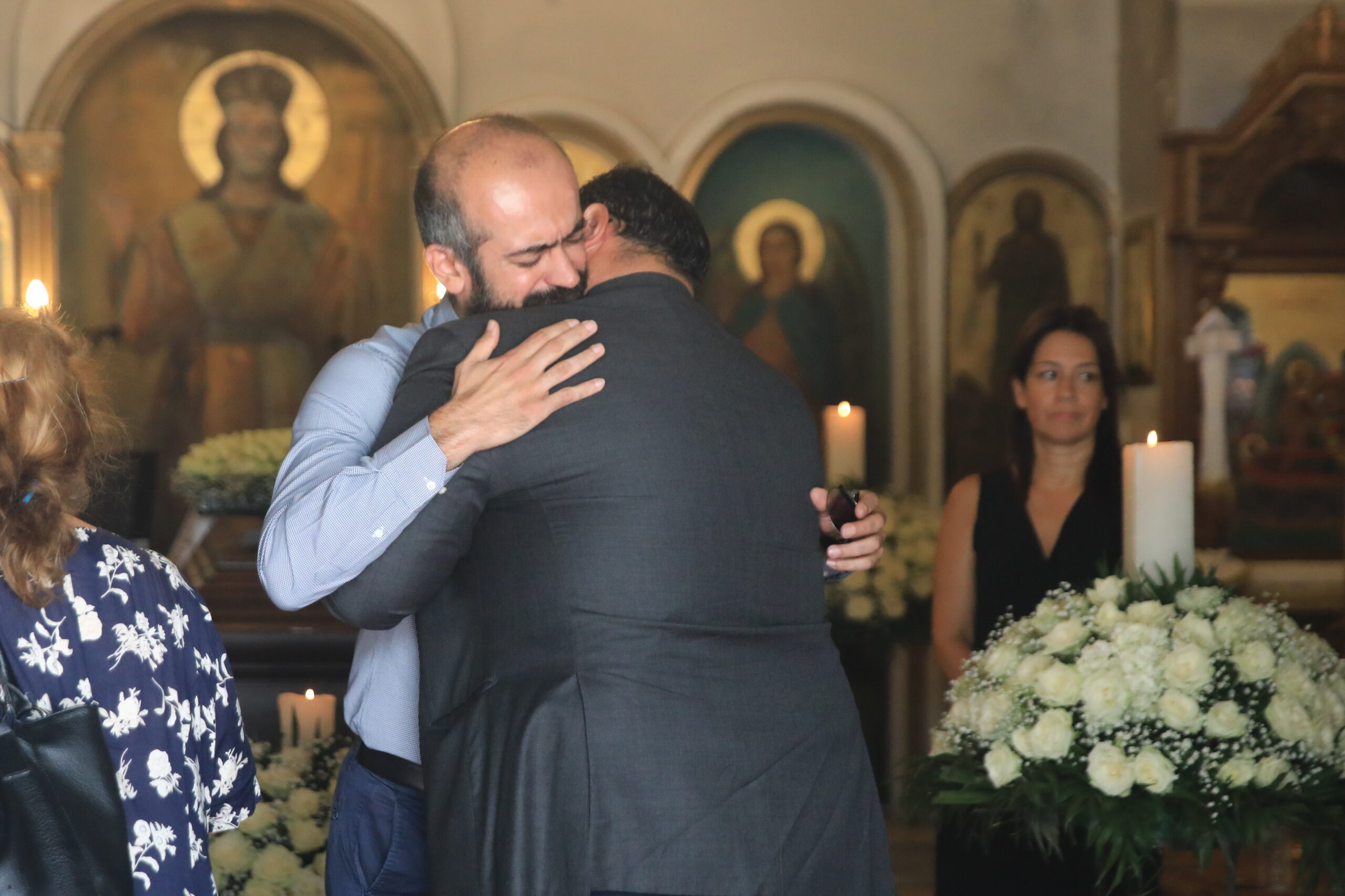 Λιζέτα Νικολάου: Σε κλίμα οδύνης η κηδεία της στο Παλαιό Φάληρο