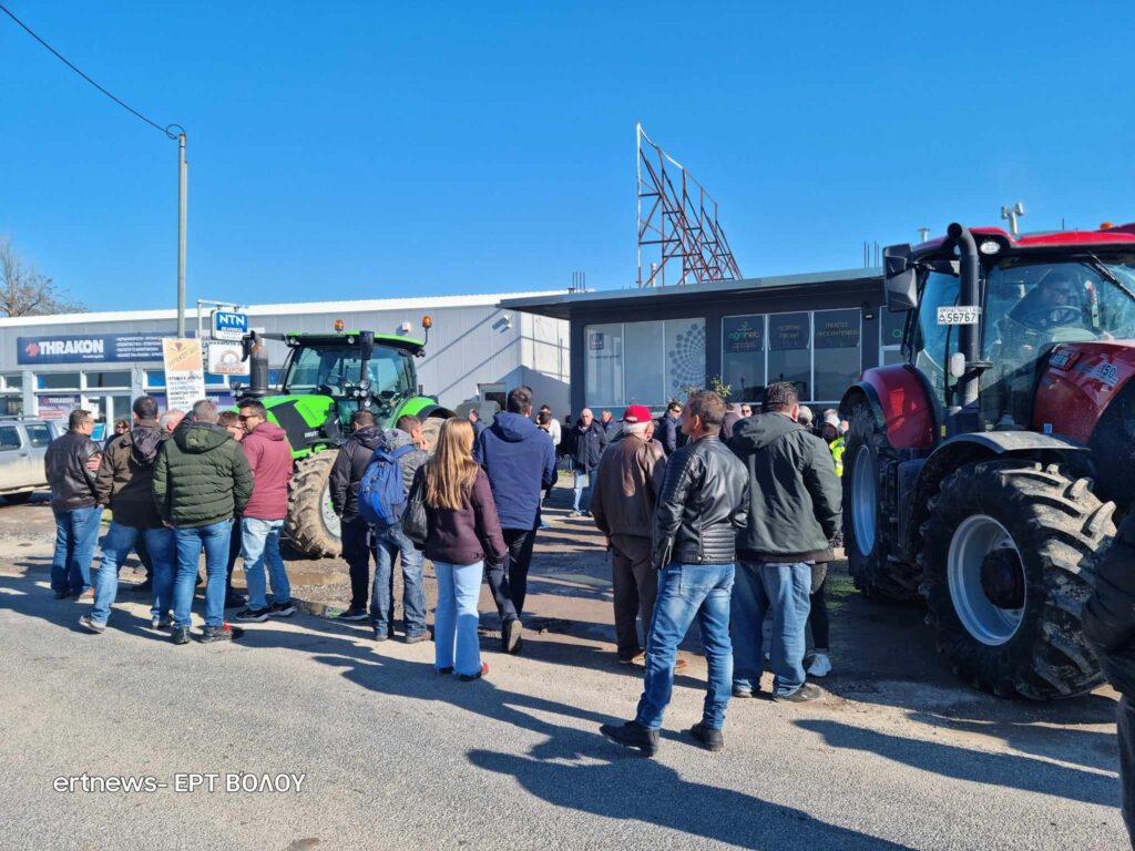 Μπλόκο στο Ριζόμυλο από αγρότες της Μαγνησίας – Απέκλεισαν για 2 ώρες την παλιά Εθνική οδό