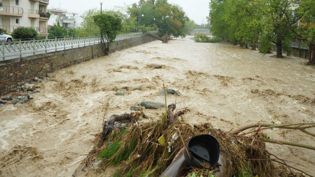 Συζήτηση για τις επιπτώσεις και διαχείριση πλημμυρικών φαινομένων από τις κακοκαιρίες Daniel και Elias στο δομημένο περιβάλλον