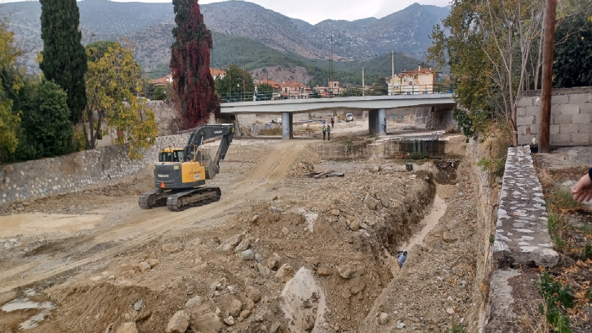 Επισκευάζονται οι αγωγοί της ΔΕΥΑΜΒ που υπέστησαν ζημιές από τις πλημμύρες