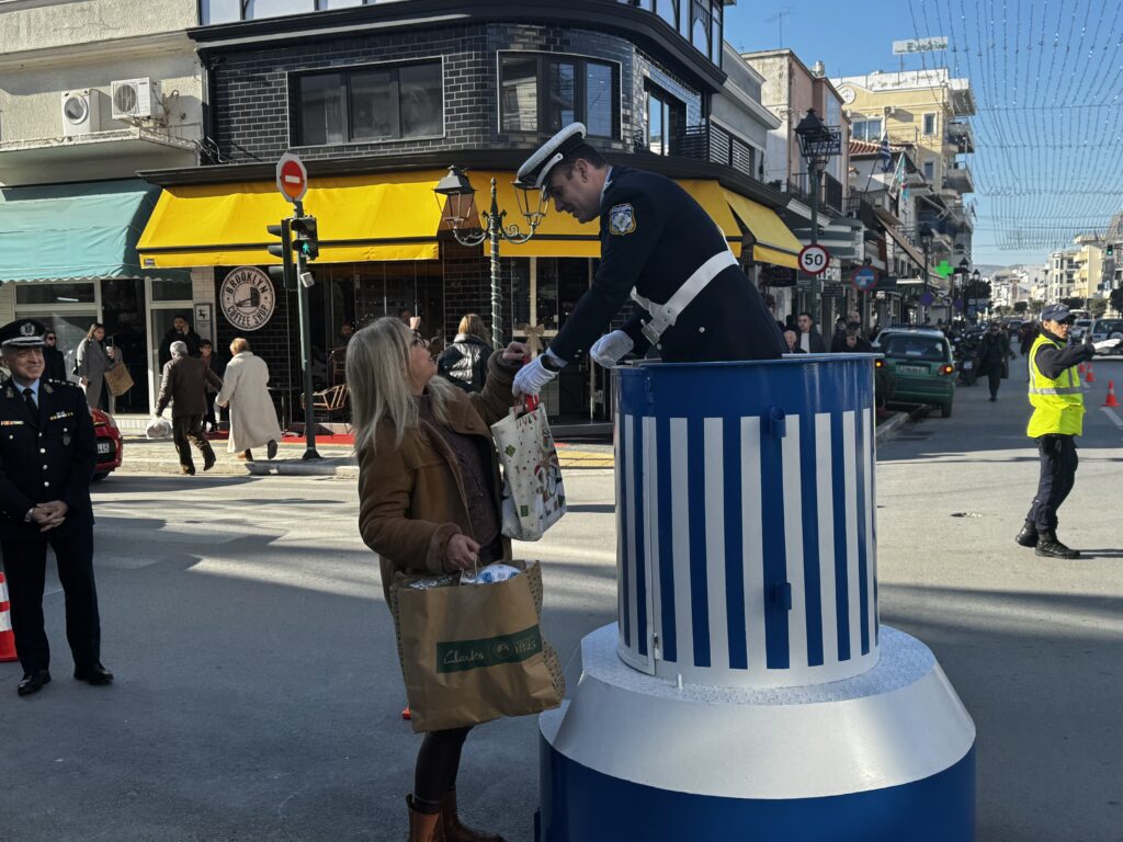 Βόλος: Αναβίωσε το Έθιμο του Τροχονόμου στο βαρέλι (βίντεο)