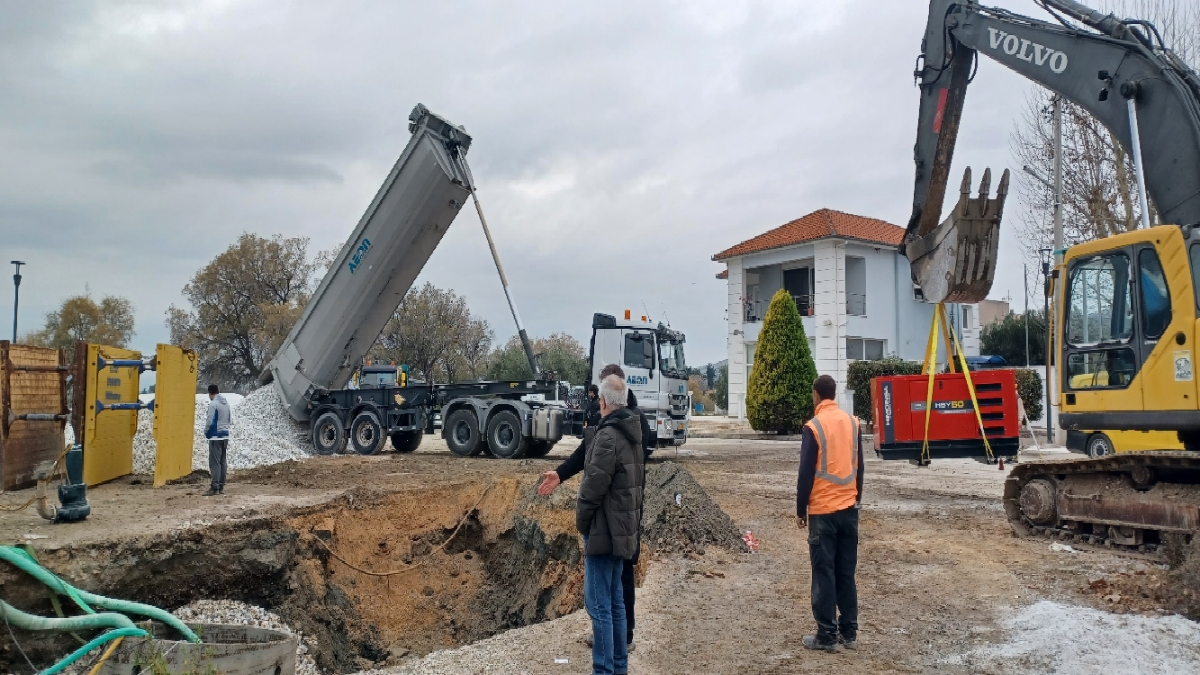 Αποκαθίσταται από την ΔΕΥΑΜΒ η ζημιά στο Αλωνάκι Νέας Αγχιάλου